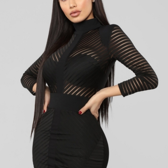 Red and black dresses. - Picture 4 of 5